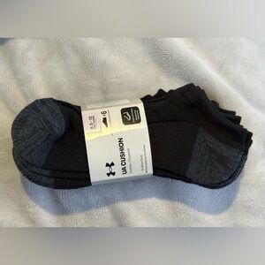 Under Armour Men's Black and Dark Gray Athletic Socks